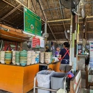 ก๋วยเตี๋ยวเรือนายใช้บ้านแพน คลองทวีวัฒนา