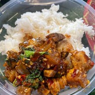 ส้มตำยำลาบอีสาน