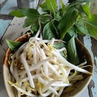 ก๋วยเตี๋ยวเรือนายใช้บ้านแพน คลองทวีวัฒนา