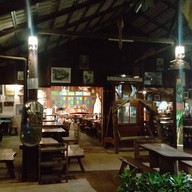 บ้านเพลงพิณ สกลนคร