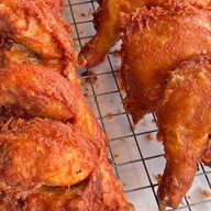 ไก่ทอดหาดใหญ่ น้ำจิ้มรสแจ๋ว มหาชัย