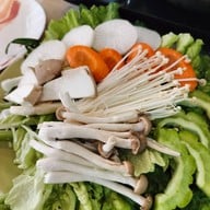 Sim Suki Family Resteraunt