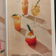 เมนู Greyhound Café The Promenade