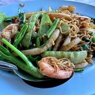 ร้านสุรีรัตน์ (ซาวกั๊ด)