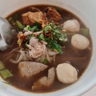 เมนูของร้าน ลิ้มลองก๋วยเตี๋ยวเรือ