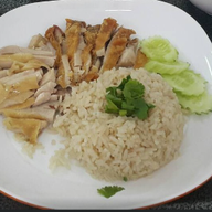 ข้าวมันไก่ใบบุญ/ก๋วยเตี๋ยว หลังศาลากลาง
