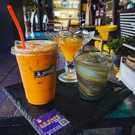 บรรยากาศ 𝐋𝐄 𝐂𝐀𝐅𝐄  𝐑𝐀𝐌𝐀 𝟒 เลอ กาเฟ่ พระราม 4