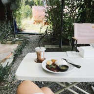 Charay Café