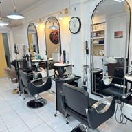 Hair Cuts with YAHZ Barber & Salon ตัดผมกับหยา