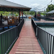 บรรยากาศ บ้านริมขุม (Baan Rim Khum Cafe & Restaurant)
