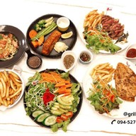 ข้าวเปียกเส้นคุณหยิน ข.ไข่ในเตา สาขาเสนานิคม1