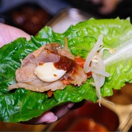 ITAEWON BANGSAEN อิแทวอน บางแสน