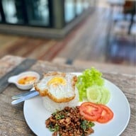 เมนูของร้าน At Tree Resort & Restaurant