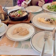 PAUL Central Embassy ชั้น 5