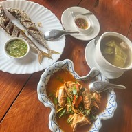 ข้าวสามสี
