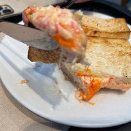 Starbucks บุญถาวร ปิ่นเกล้า