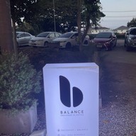 Balance croissant & coffee