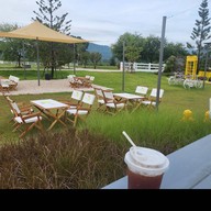 Lemone Cafe & Resort อำเภอบ้านไร่ จังหวัดอุทัยธานี อุทัยธานี