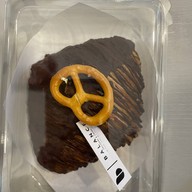 Balance croissant & coffee