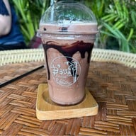 B'bua cafe Sriracha