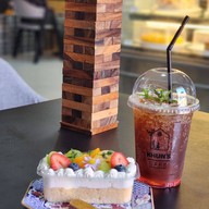Khuncake Khun’S Cake