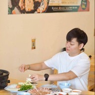 ครอบครัวหมูกระทะ กุ้งแม่น้ำเผา บรรทัดทอง สาขาบรรทัดทอง