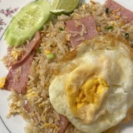 เมนูของร้าน อร่อยโอชารส ลาดหญ้า