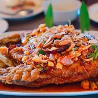 สวนอาหารหมูยิ้ม