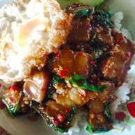 เมนูของร้าน ร้านกระเพราบ้านเพื่อน