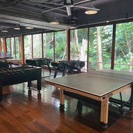 โรงแรมศรีพันวา