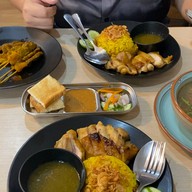 อาหารตามสั่งอิสลาม ข้าวหมกไก่ย่างบังฟารุก ฮาลาล ร้านอาหารอิสลาม 曼谷“邦发禄烤鸡”清真餐厅 热烈欢迎所有穆斯林游客 นวมินทร์ 86