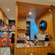 Yenjai Cafe หัวหิน ถนนแนบเคหาสน์
