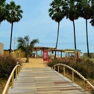 Bamp : Beach camp & Cafe