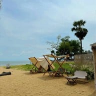 Bamp : Beach camp & Cafe