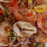 ตาเล็ก หอยทอด&ผัดไทย (วัดครุใน) ครุใน(เจ้าเก่าเชิงสะพาน)