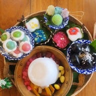 เมนูของร้าน หอมรัญจวน ขนมไทย ต้นตำรับชลบุรี