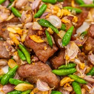 หมูทอดซอสโตนด ใจบุญ เกียกกาย
