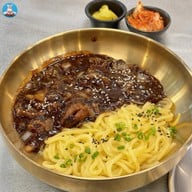 Hasul จามจุรีสแควร์