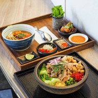 เมนูของร้าน เวียงเวียต เฝอบาร์  ตลาดโอโซนวัน ตลาดโอโซนวัน