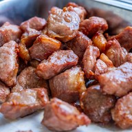 หมูทอดซอสโตนด ใจบุญ เกียกกาย