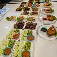 ข้าวต้มคิมยัง (ข้าวต้มกับร้อยถ้วย)