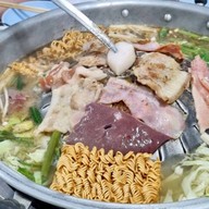เฮียเชลล์หมูกะทะ ซ.เจริญนคร 46