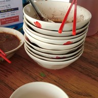 ก๋วยเตี๋ยวเรือผู้ใหญ่เล
