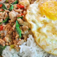 ราดหน้า ยอดผัก เฮงเฮง บางแก้ว