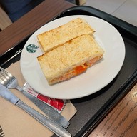 Starbucks มอเตอร์เวย์ ขาเข้า ร้านที่ 1 จุดพักรถ