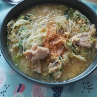 สุกี้เมาเวอริค บีทีเอสแบริ่ง ในปั๊มบางจาก