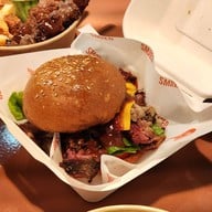 SMOKED Joint ดิเอ็มควอเทียร์