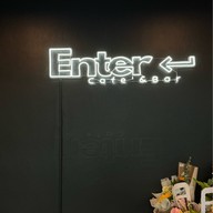 Enter cafè and bar -