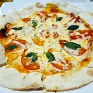 เมนูของร้าน The Deck by the river โรงแรมอรุณเรสซิเด้นท์