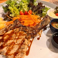 IX STEAK HOUSE สาขาม้าไม้การ์เด้นท์